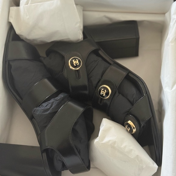 CHANEL Black Leather Block Heel Sandals with Gold CC Buttons - Picture 2 of 6